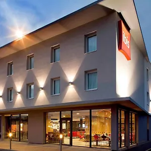 *** Hotel Ibis Clermont Ferrand Nord France