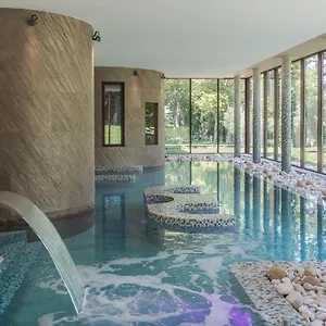 **** Hotel Château De Massillan France